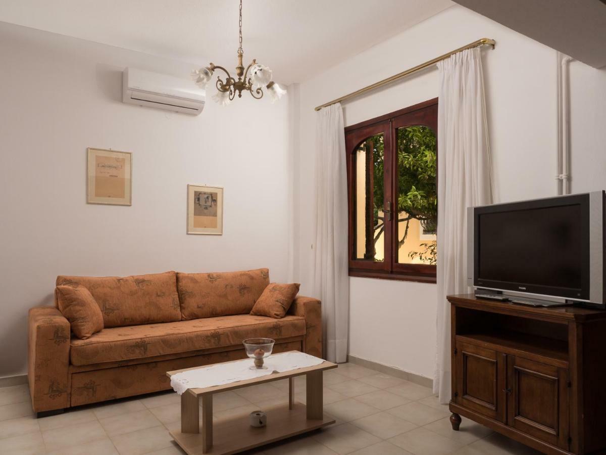 Romantic Corner Maisonette Houses Stalos Exterior foto